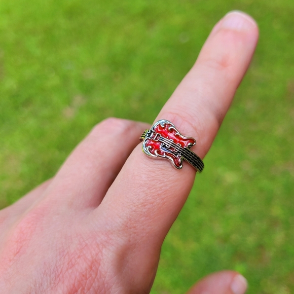 Red Guitar Hard Rock Elvis Presley TCB 925 Silver Ring - Picture 2 of 16